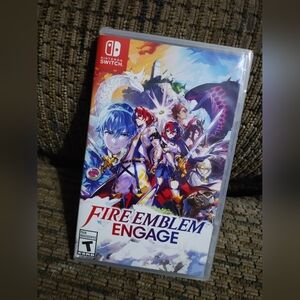 Nintendo Fire Emblem Engage - Red, Blue, Purple